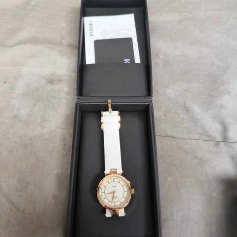 KYBOE! WOMEN'S WHITE LEATHER STRAP WATCH – GOLD TONE CASE