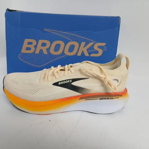 BROOKS ADRENALINE GTS 25 MEN'S RUNNING SHOES – UK 8.5 (US 9.5), BEIGE/ORANGE