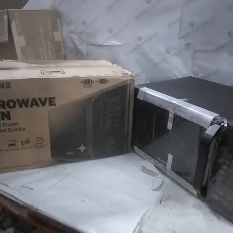 BOXED SAMSUNG MICROWAVE OVEN