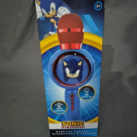 SONIC THE HEDGEHOG WIRELESS KARAOKE MICROPHONE AND SPEAKER 