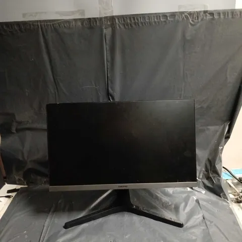 SAMSUNG 22" COMPUTER MONITOR S22R350FH – BLACK, ON STAND