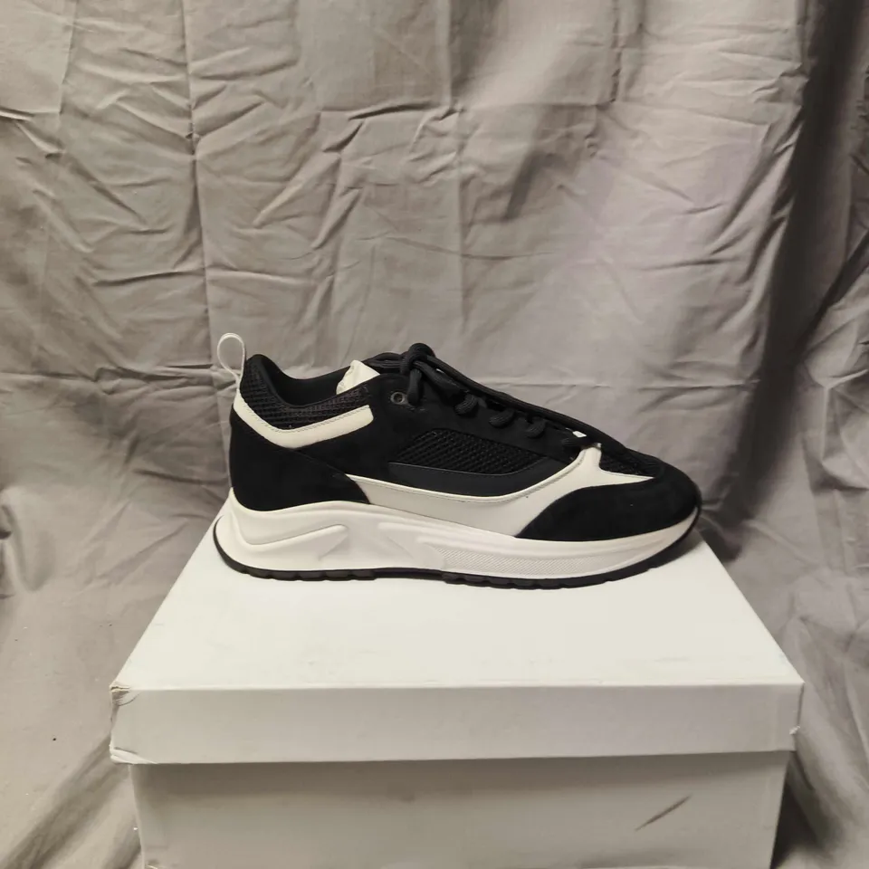 BOXED PAIR OF MEN'S CLEEN'S BLACK SUEDE SHOES - SIZE 12.5 