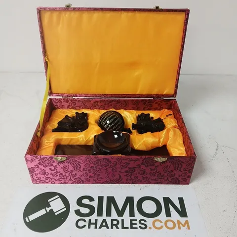 BOX OF APPROXIMATELY 8 ORIENTAL DECORATIVE ORB AND DRAGON FIGURINES SETS - DAMAGED