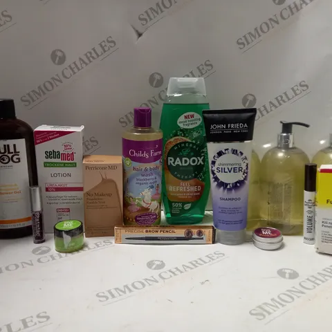 BOX OF APPROX 10 ASSORTED BEAUTY PRODUCTS TO INCLUDE PERRICONEMD NO MAKEUP FOUNDATION, JOHN FRIEDA SILVER SHAMPOO, REVOLUTION PRECISE BROW PENCIL #DARK BROWN, ETC
