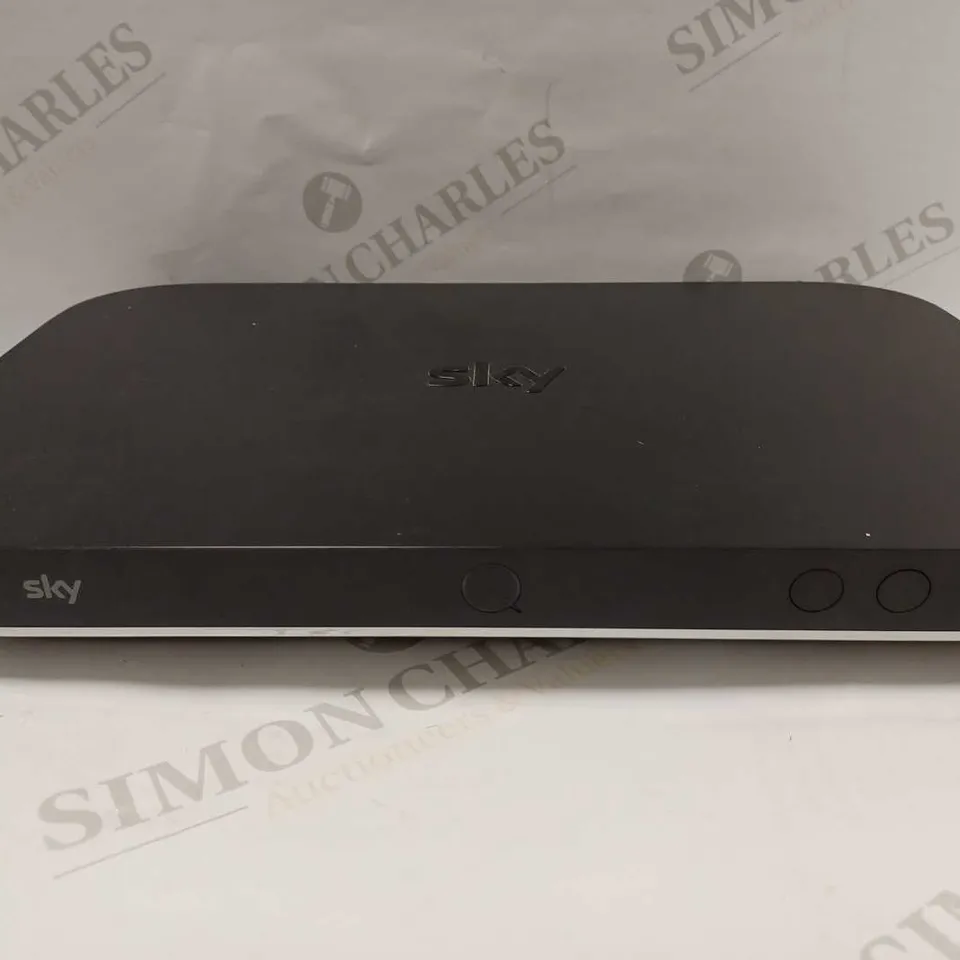 SKY Q BOX ES240 1TB SATELLITE RECEIVER