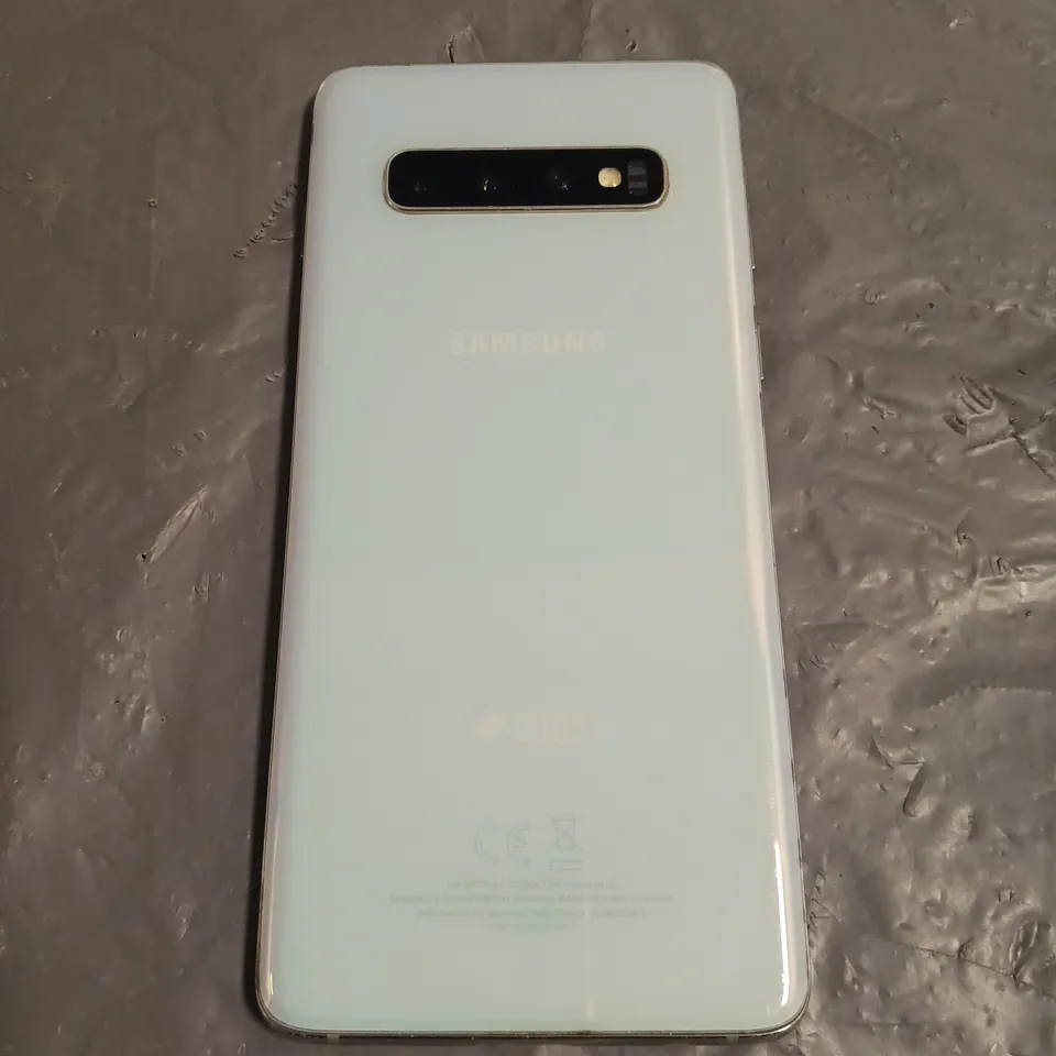 UNBOXED SAMSUNG GALAXY S10 MOBILE PHONE