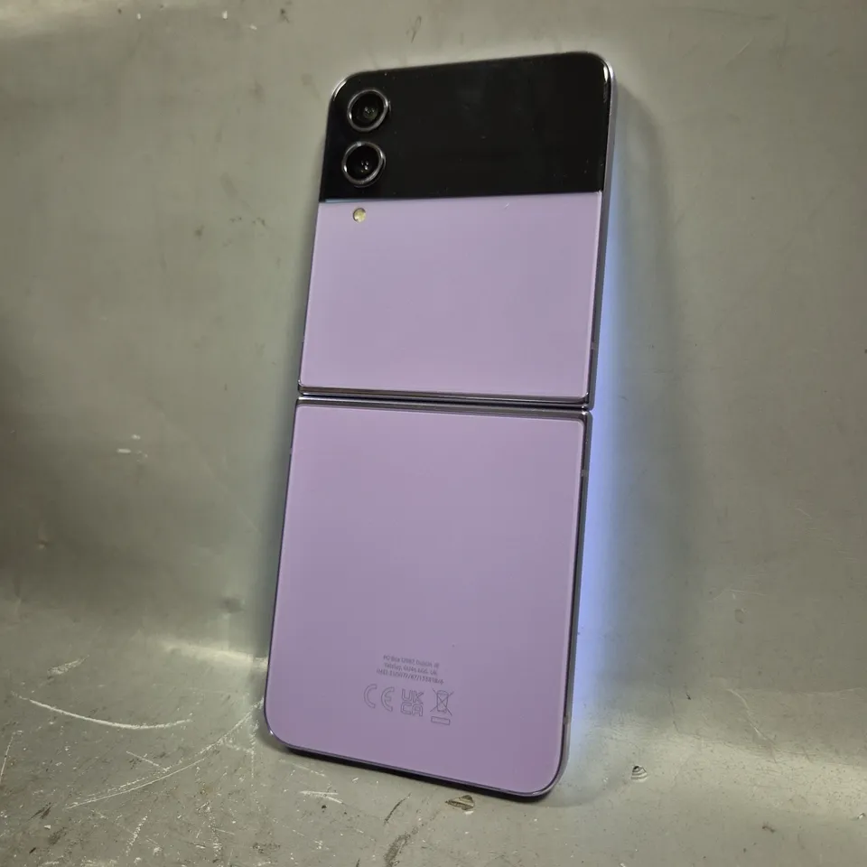 SAMSUNG GALAXY Z FLIP 