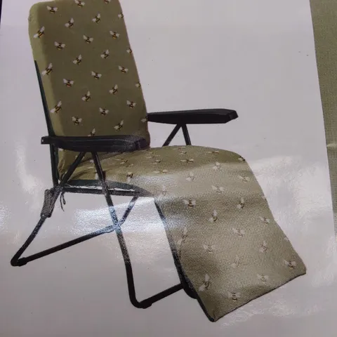 BRAND NEW BAGGED SET OF 2 MULTI-POSITION GARDEN RELAXER CHAIRS - GREEN BEE