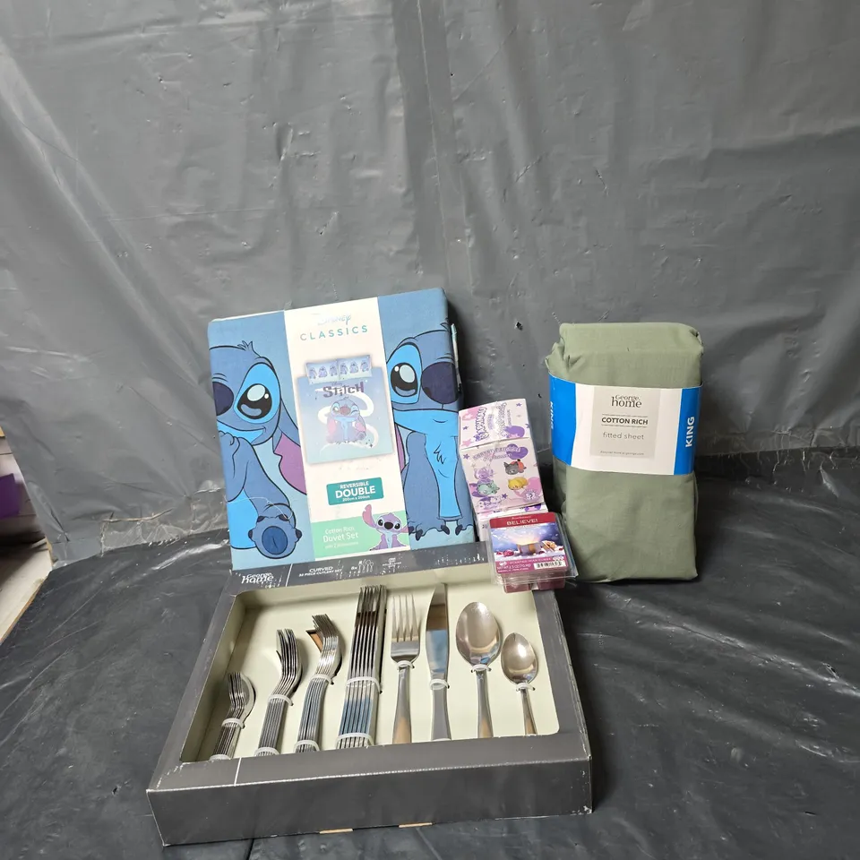 APPROXIMATELY 20 ASSORTED HOMEWARE ITEMS TO INCLUDE COTTON RICH FITTED SHEET IN SAGE, SCENTSATIONAL SCENTED WAX CUBE, HAPHMAU SUPRISE FIGURE, ETC - COLLECTION ONLY