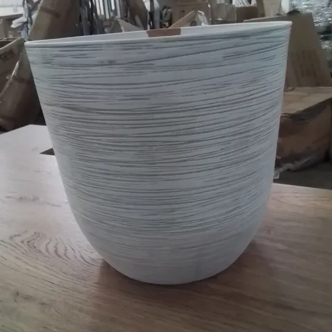 DAJA PLANT POT WHITE