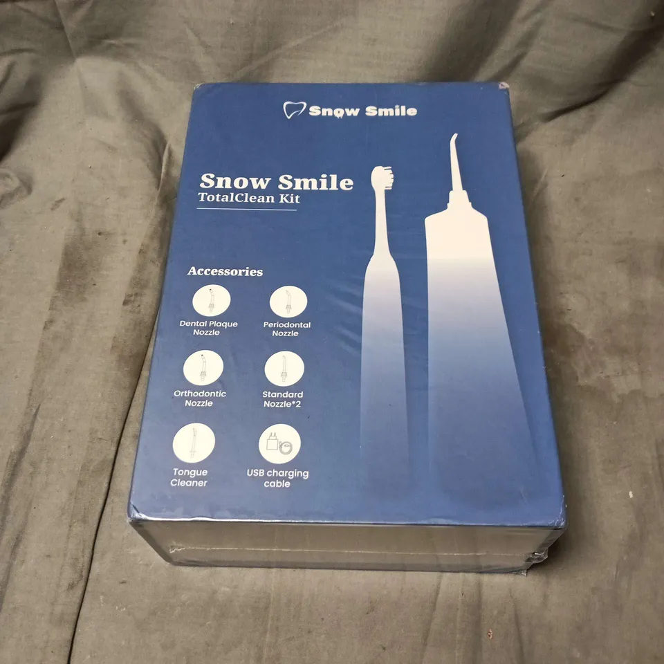 SNOW SMILE TOTALCLEAN KIT – DENTAL HYGIENE SET (BOXED) SEALED