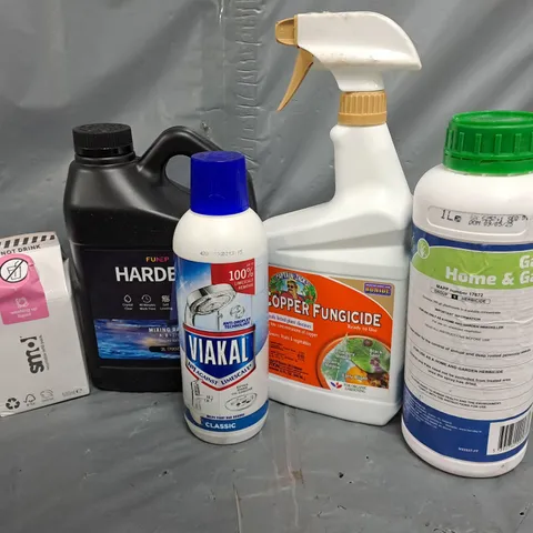 APPROXIMATELY 9 ASSORTED LIQUIDS TO INCLUDE WEEDKILLER, COPPER FUNGICIDE, LIMESCALE REMOVER, ETC - COLLECTION ONLY