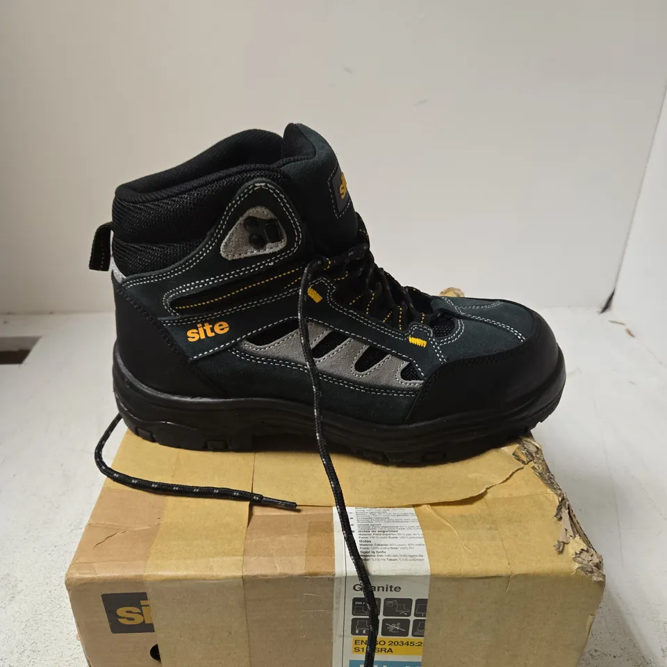 SITE GRANITE BOOTS – UK 9