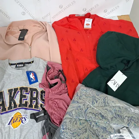 LARGE QUANTITY OF ASSORTED CLOTHING ITEMS TO INCLUDE F&F, ZARA AND KHAADI