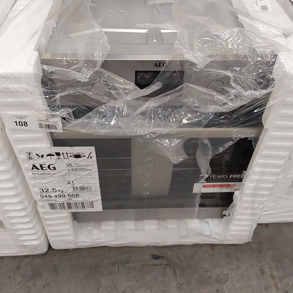 AEG BPK355061M 6000 STEAMBAKE PYROLYTIC SELF CLEAN OVEN