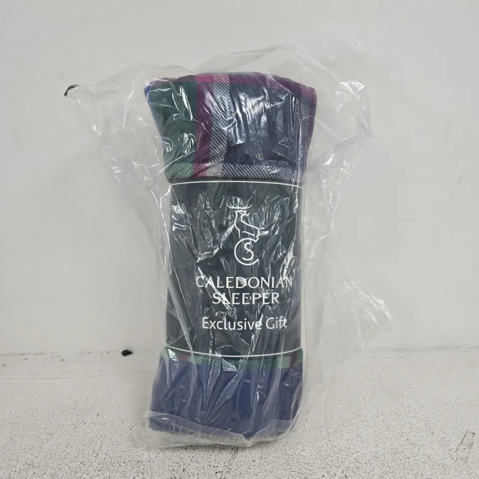 CALEDONIAN SLEEPER SHERPA WOOL BLANKET