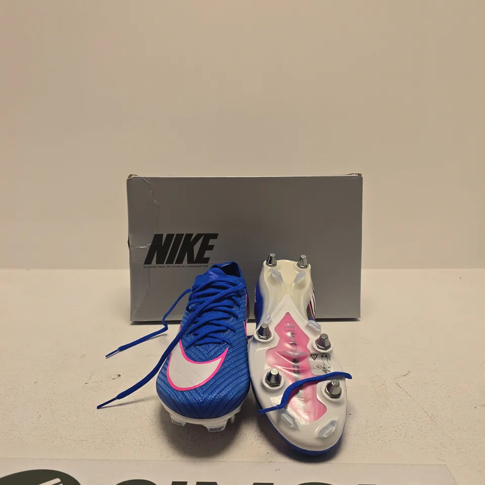 NIKE FOOTBALL BOOTS - BLUE WITH PINK SWOOSH (BOXED) SIZE UK 7.5