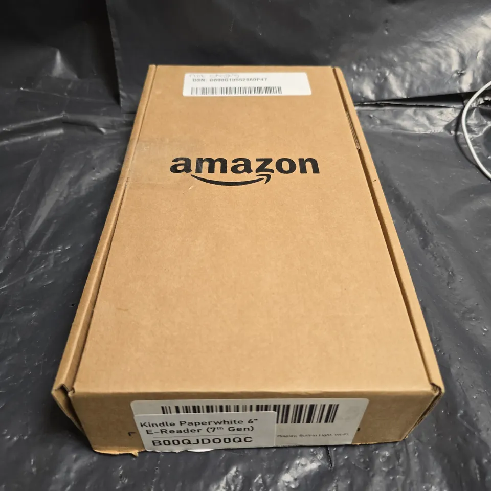 AMAZON KINDLE PAPERWHITE 6" E-READER (7TH GEN) – BOXED