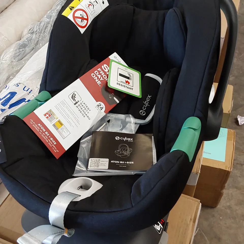 BOXED CYBEX SILVER ATON B2 I-SIZE CAR SEAT WITH BASE 