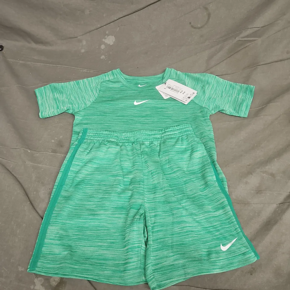 NIKE KIDS GREEN 2-PIECE SET (TOP & SHORTS), SIZE 4-5 YEARS