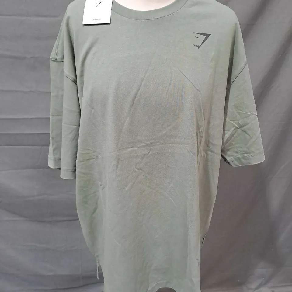 GYMSHARK OVERSIZED POWER WASHED THSIRT IN GREEN SIZE L