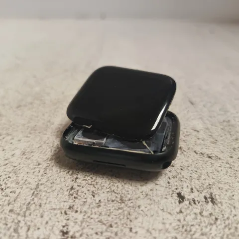 APPLE WATCH SERIES 7 A2474