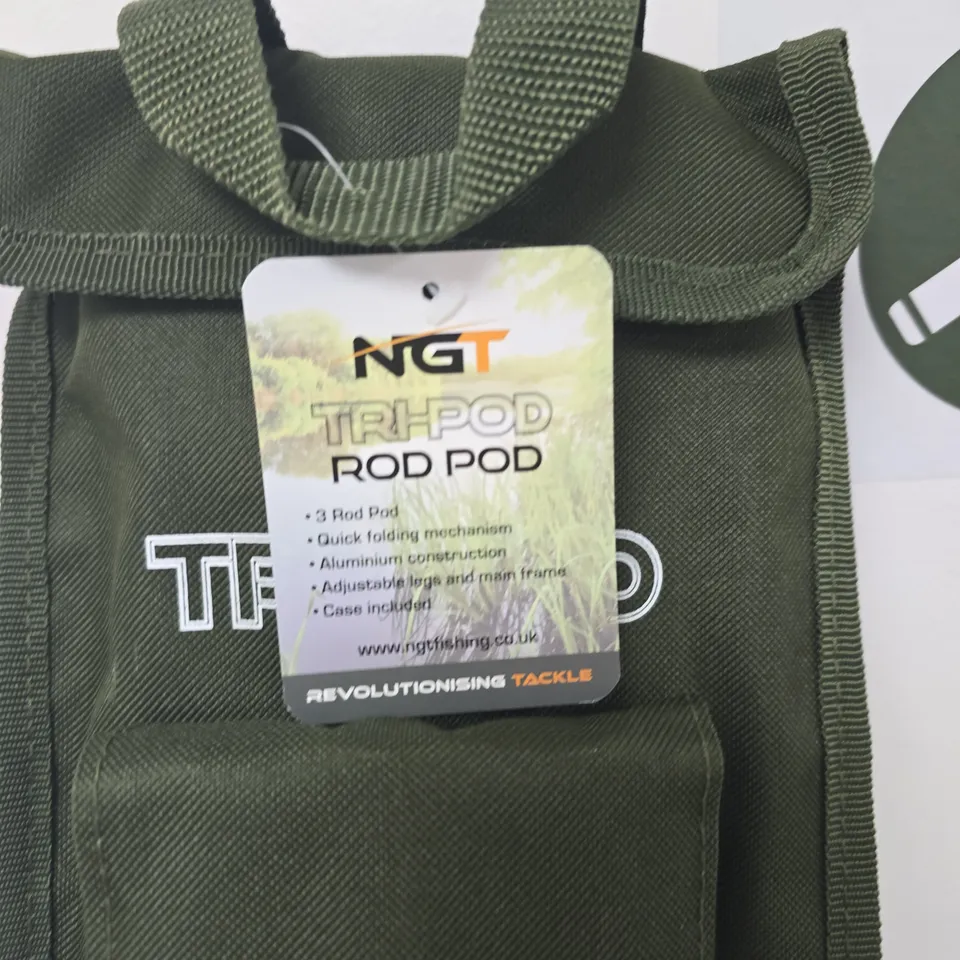 NGT TRH POD ROD POD – 3-ROD FISHING POD IN OLIVE CARRY CASE
