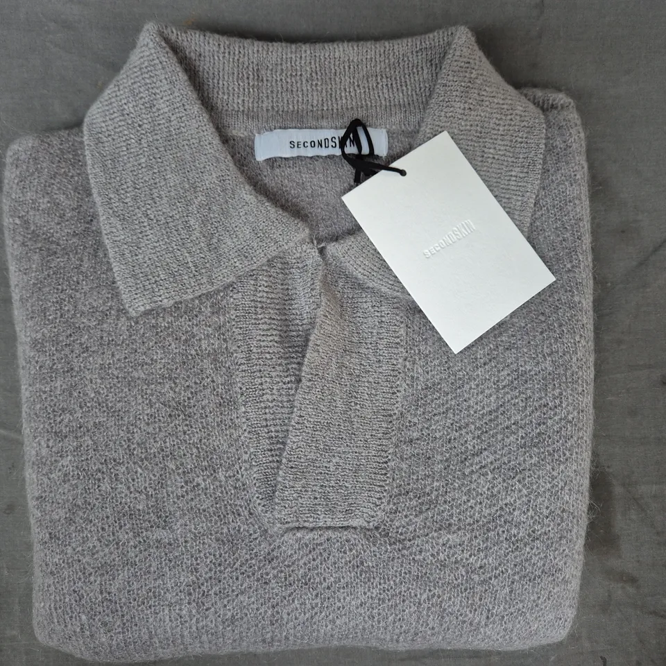 SECOND SKIN LONG SLEEVETOP IN GREY SIZE UNSPECIFIED