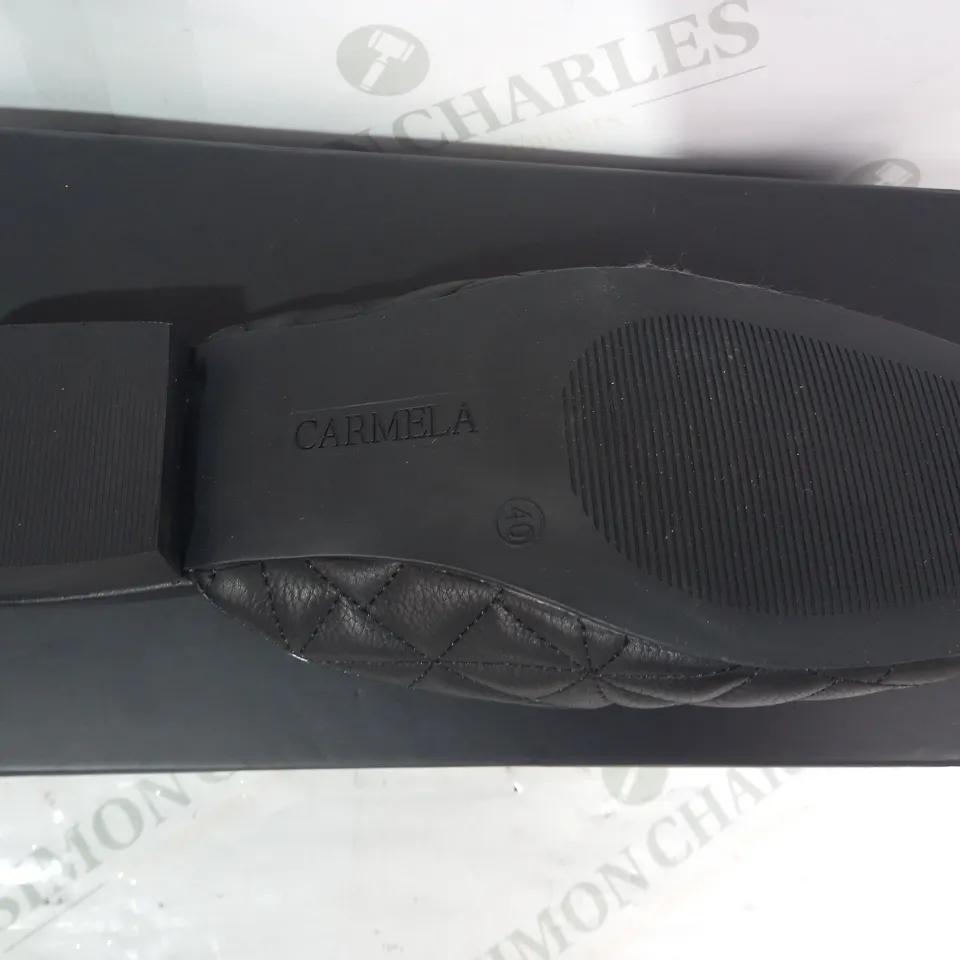 BOXED PAIR OF CARMELA QUILTED CLOSED TOE SLIP-ON SHOES IN BLACK EU SIZE 40