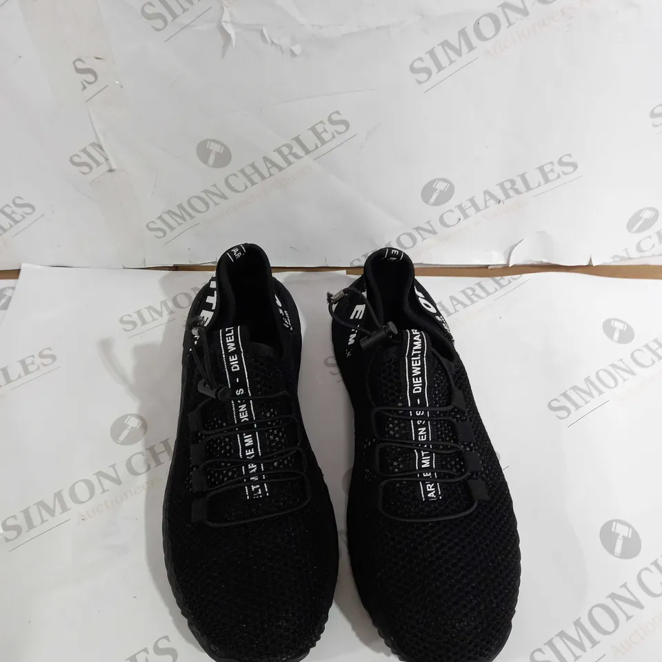 UNBOXED PAIR OFF-WHITE LACELESS STEEL TOE CAP SHOES SIZE 41