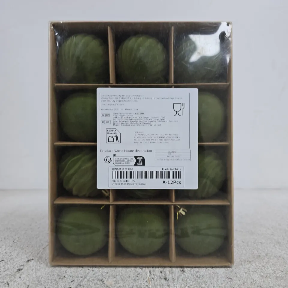 BOX OF APPROX 12 GREEN CHRISTMAS BAUBLES