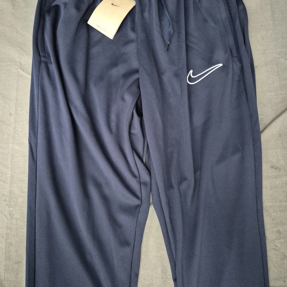 NIKE ACADEMY STANDARD FIT PANTS IN NAVY SIZE LARGE