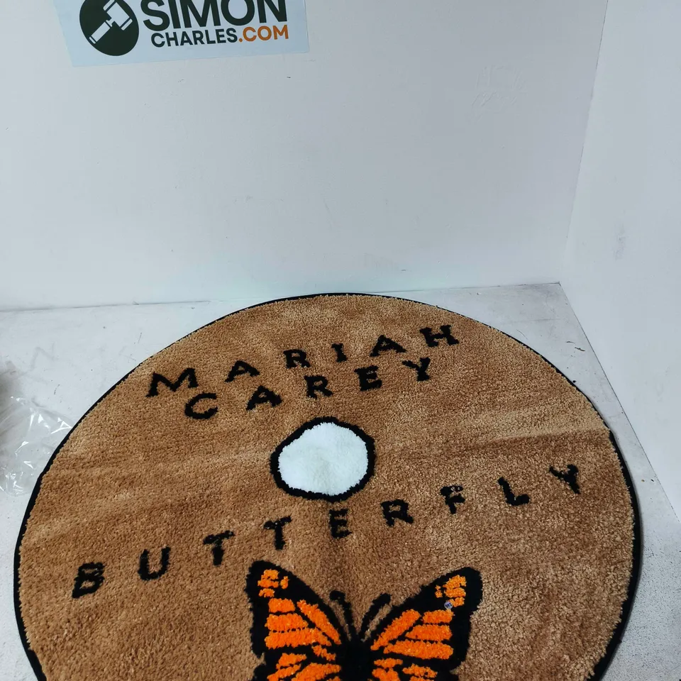BOX OF APPROXIMATELY 14 ASSORTED ITEMS TO INCLUDE: MARIAH CAREY BUTTERFLY RUG