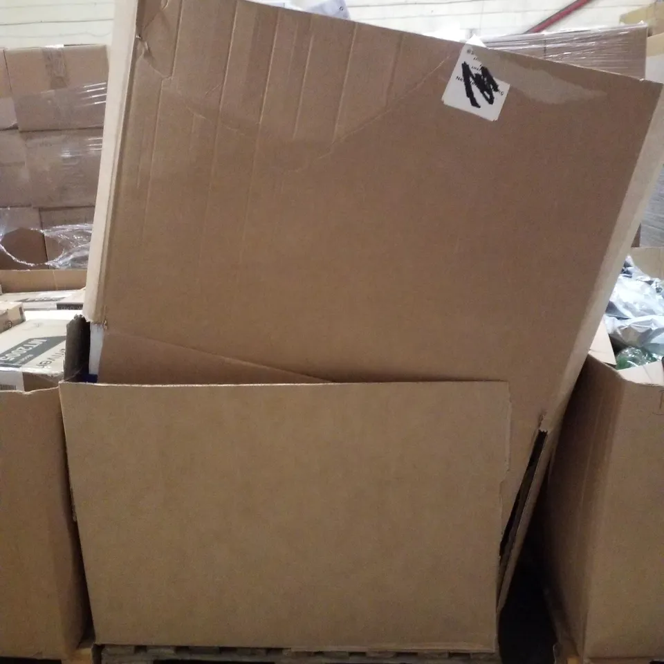 PALLET CONTAINING ASSORTED TONER CARTRIDGES 