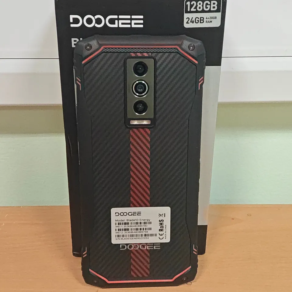 BOXED DOOGEE BLADE10 ENERGY 4+20GB RAM 128GB IN BLACK/RED