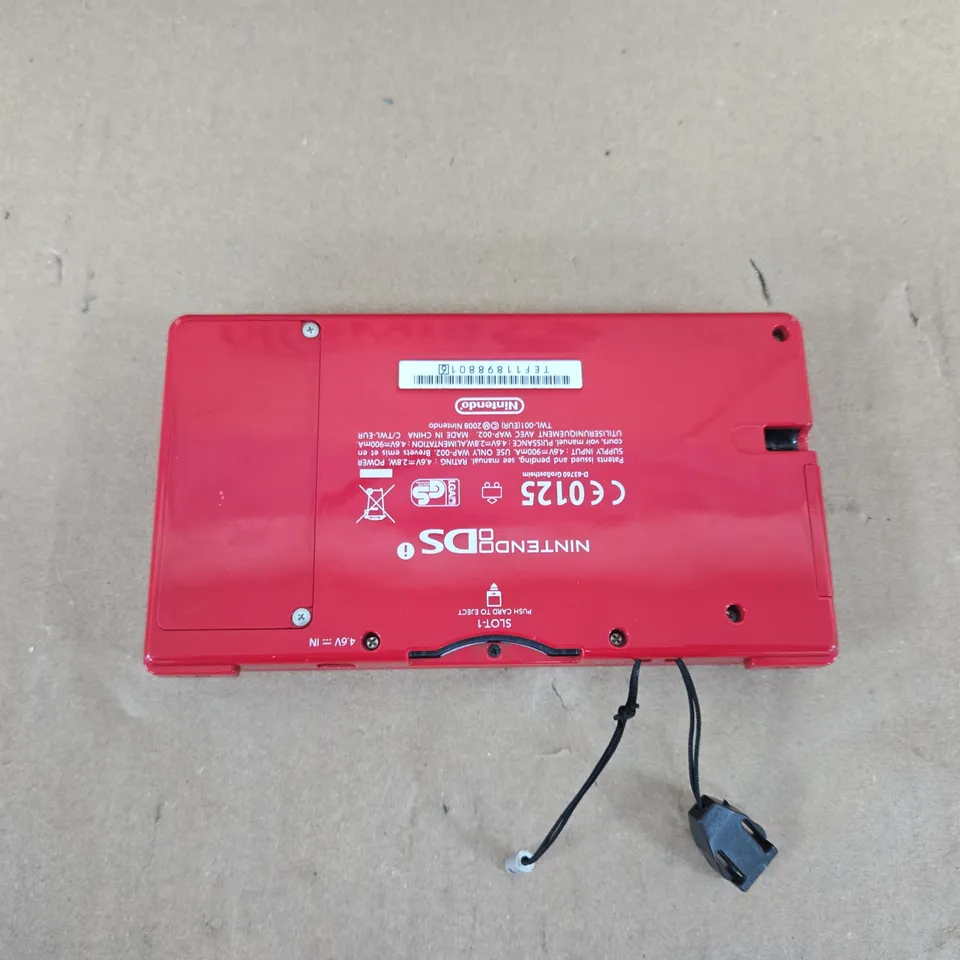 NINTENDO DSI HANDHELD CONSOLE IN RED