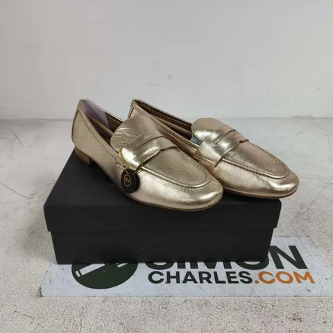 NV ZOIE GOLD SHOES SIZE 9 BOXED