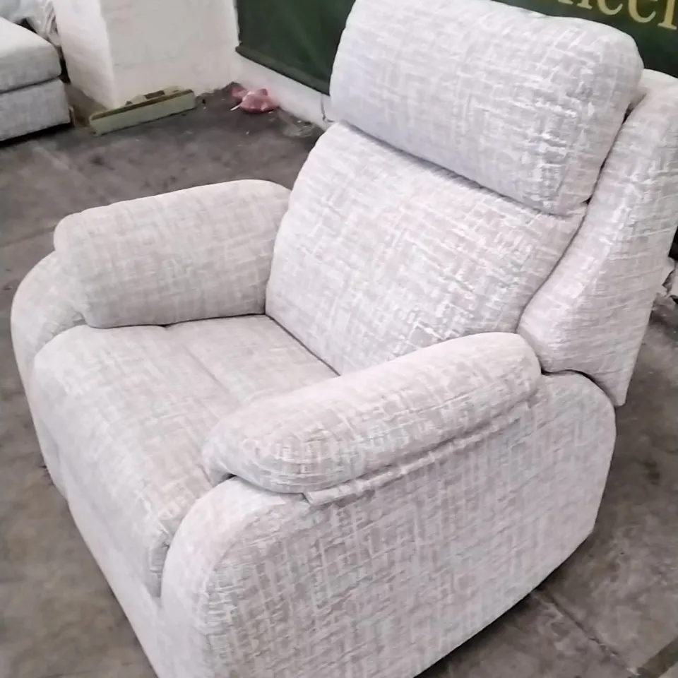 QUALITY BRITISH DESIGNED & MANUFACTURED G PLAN KINGSBURY CHAIR SHORE OATMEAL FABRIC 