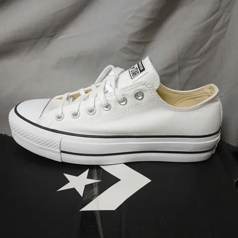 CONVERSE ALL STAR WHITE/BLACK HIGH-TOP SNEAKERS – UK 7 (US 9, EUR 40)