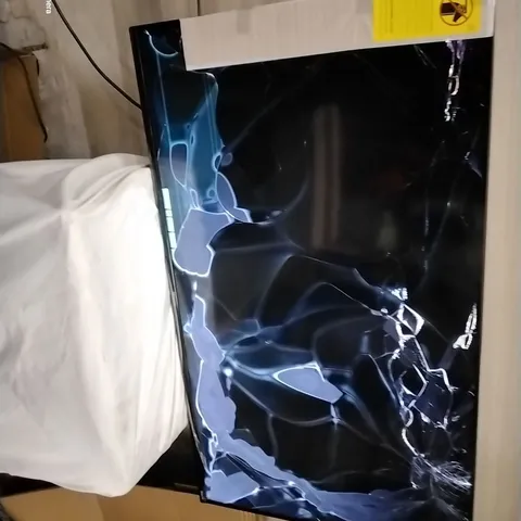 HISENSE ROKU TV 4K HDR SMART TV R7 SERUES 50"
