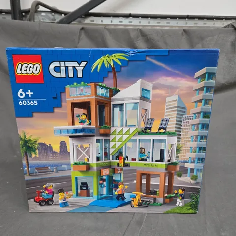 LEGO CITY APARTMENT BUILDING CONSTRUCTION TOY 60365