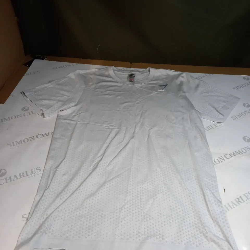 LARGE GYMSHARK SPORTS TOP 