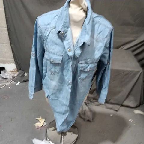 LIGHT BLUE DENIM SHIRT/JACKET WITH CHEST POCKETS SIZE 3XL