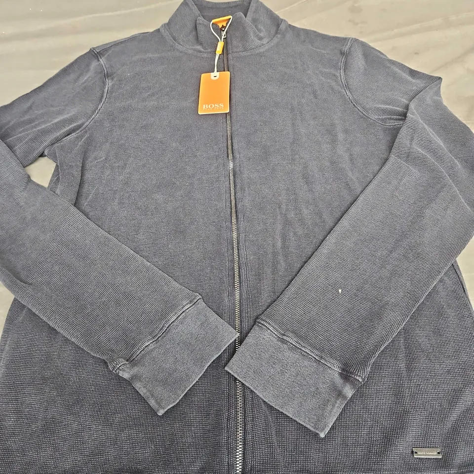 HUGO BOSS FULL ZIP JACKET SIZE LARGE