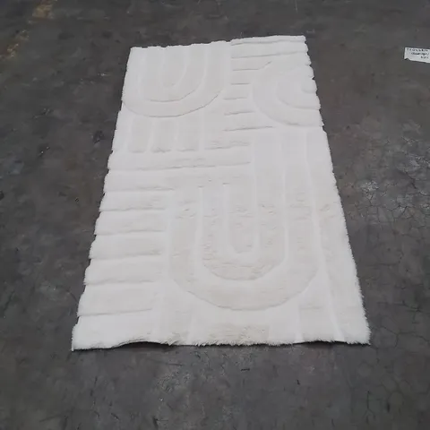 QUALITY DESIGNER AREA RUG - APPROXIMATELY 160X90CM