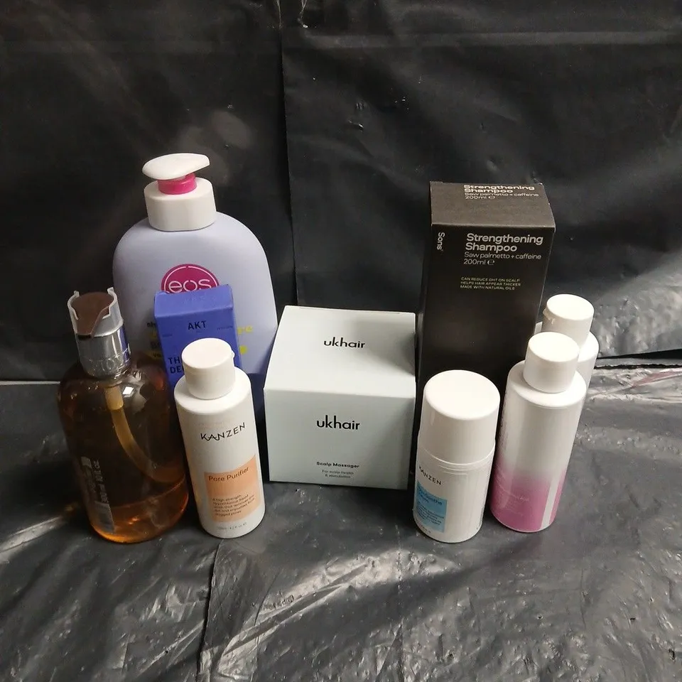 APPROXIMATEY 20 ASSORTED HEALTH AND BEAUTY PRODUCTS TO INCLUDE - UKHAIR SCALP MASSAGER - SONS STRENGTHENING SHAMPOO - KANZEN HYPOSOOTHE CREAM - ETC