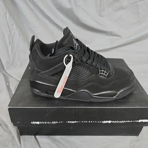 AIR JORDAN 4 RETRO TRAINERS  – BLACK/WOLF GREY/MEDIUM GREY – UK 6 