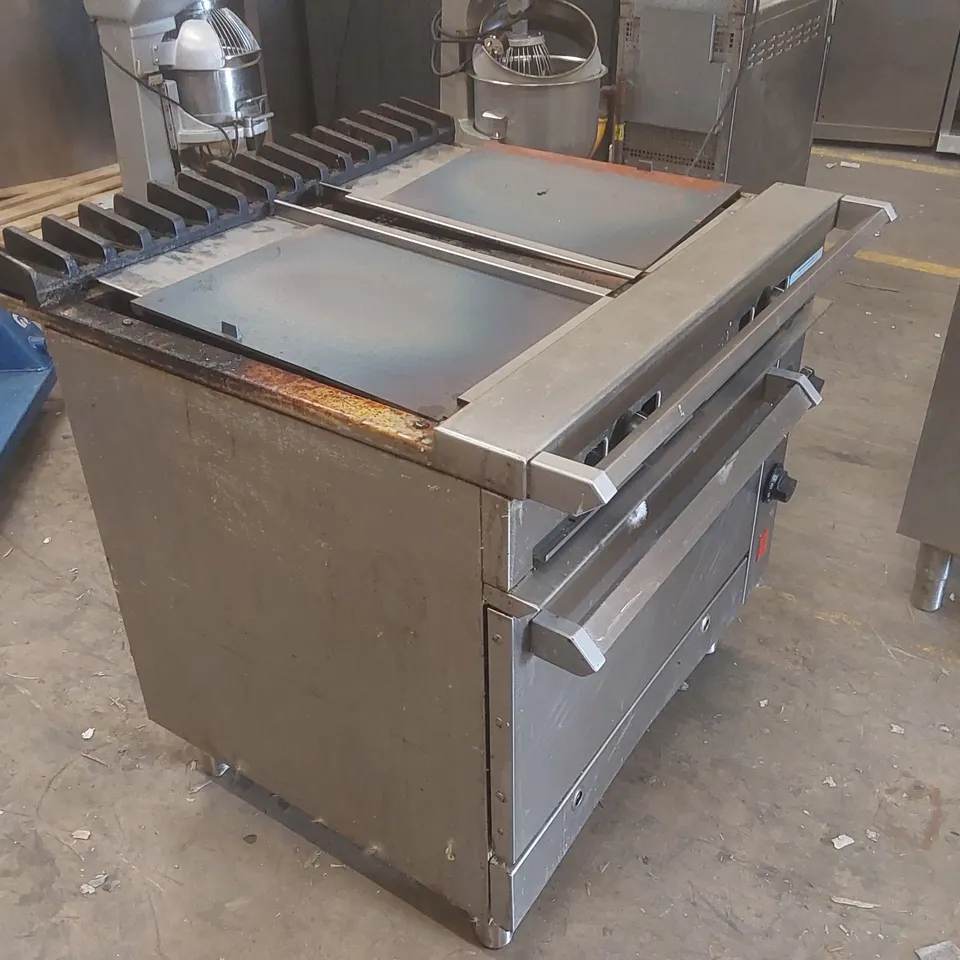 FALCON G1006FX TB CHIEFTAIN TWIN BULLSEYE SOLID TOP OVEN RANGE