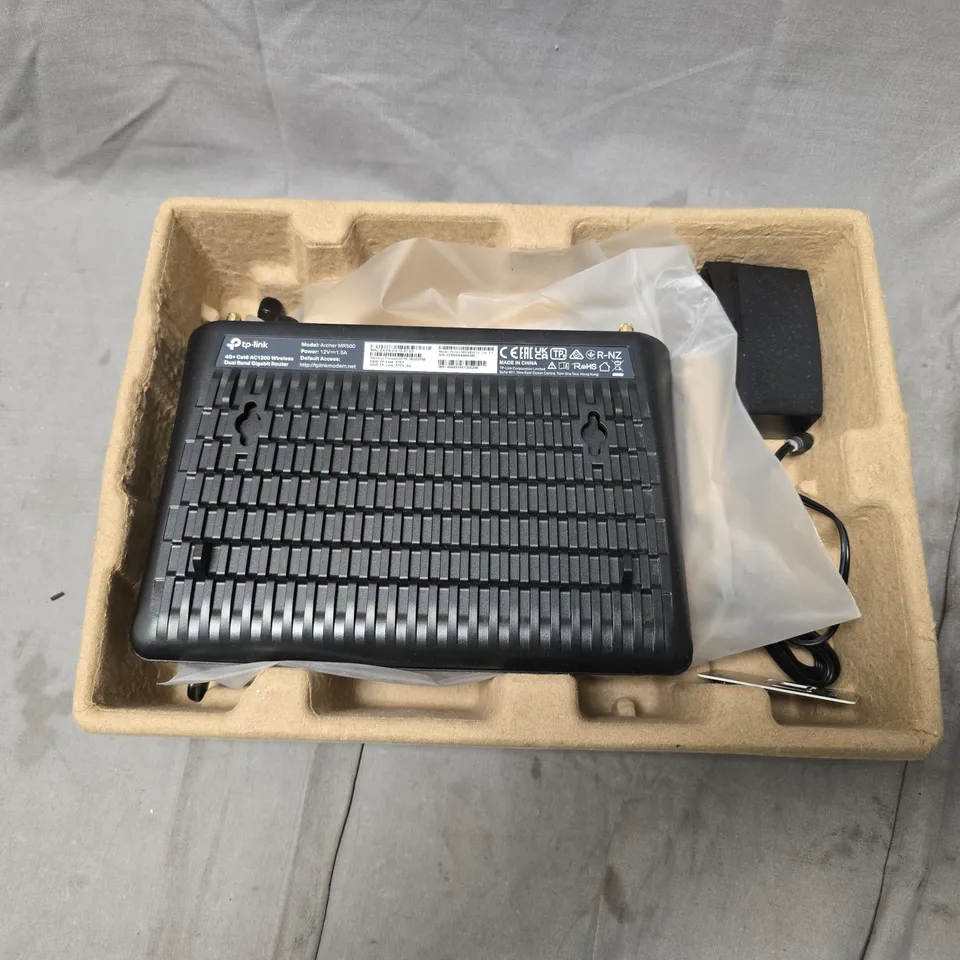 BOXED TP-LINK AC1200 DUAL BAND WI-FI LTE ROUTER