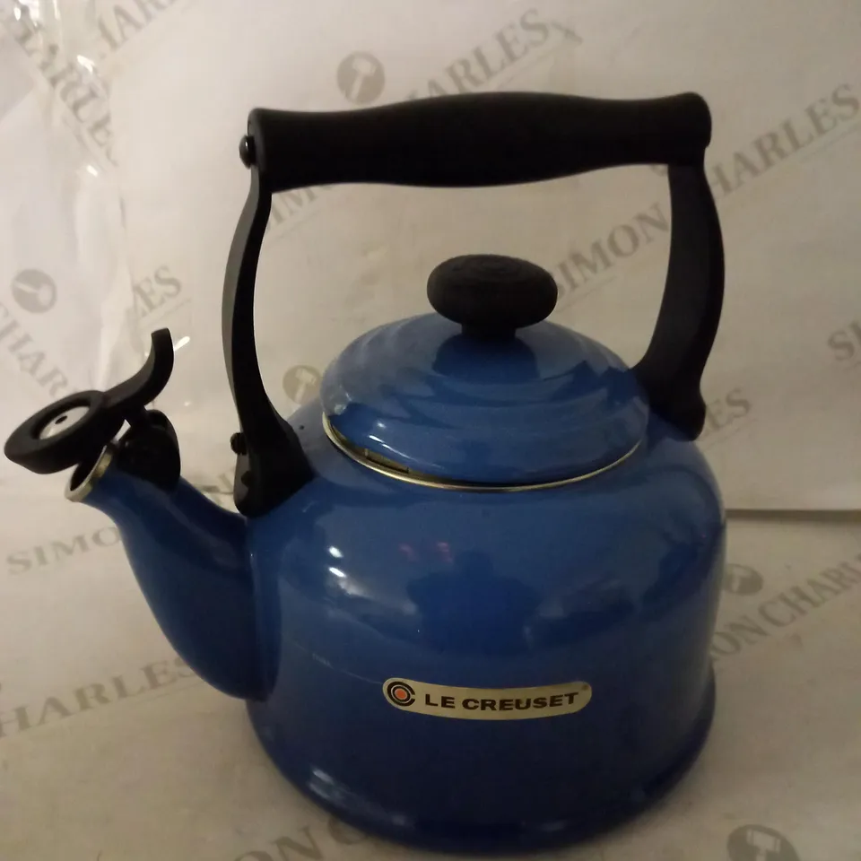 LE CREUSET TRADITIONAL STOVE-TOP KETTLE BLUE